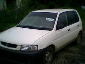 1999 Mazda Demio Photos