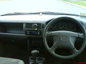 1999 Mazda Demio Photos