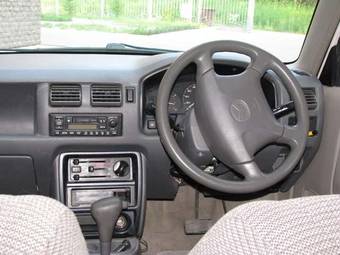 1999 Mazda Demio Pics
