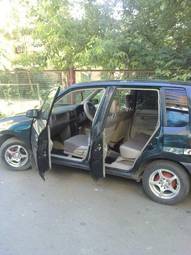 1999 Mazda Demio Photos
