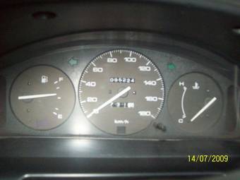1999 Mazda Demio Pics