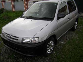 1999 Mazda Demio Photos