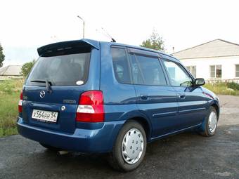1999 Mazda Demio Pictures