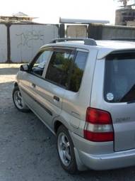 1999 Mazda Demio Photos