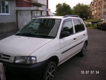 1999 Mazda Demio Pics