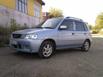 1999 Mazda Demio Pictures