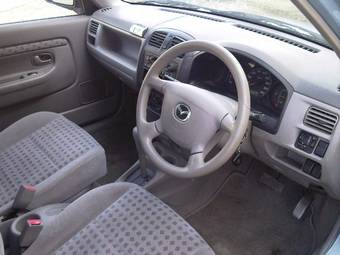 1999 Mazda Demio Pictures