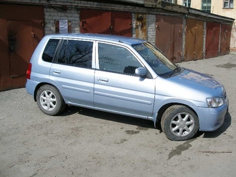 2000 Mazda Demio