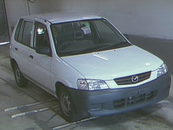 2000 Mazda Demio