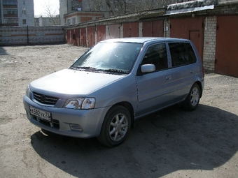 2000 Mazda Demio