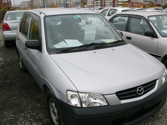 2000 Mazda Demio