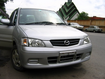 2000 Mazda Demio