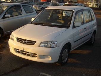 2000 Mazda Demio