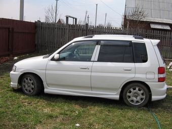 2000 Mazda Demio