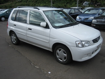 2000 Mazda Demio