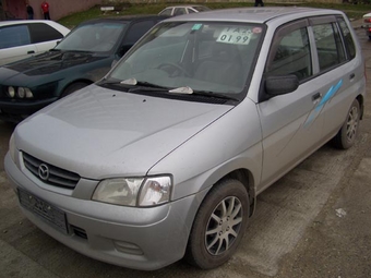 2000 Mazda Demio