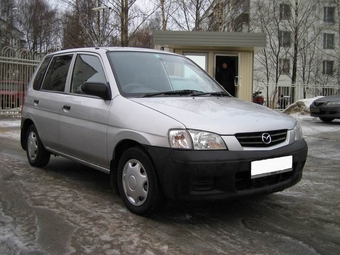 2000 Mazda Demio