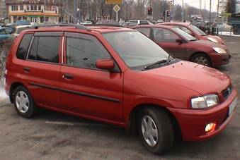 2000 Mazda Demio