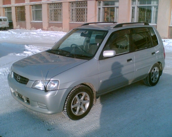 2000 Mazda Demio