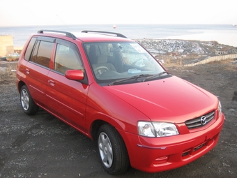 2000 Mazda Demio