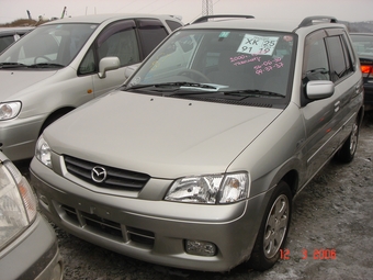 2000 Mazda Demio