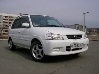 2000 Mazda Demio