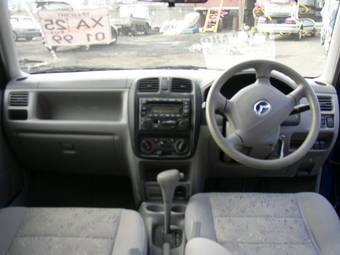2000 Demio