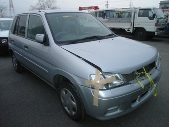 2000 Mazda Demio