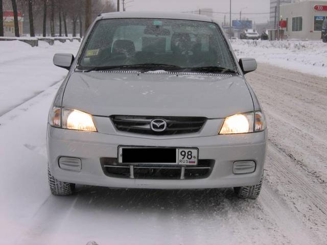 2000 Mazda Demio