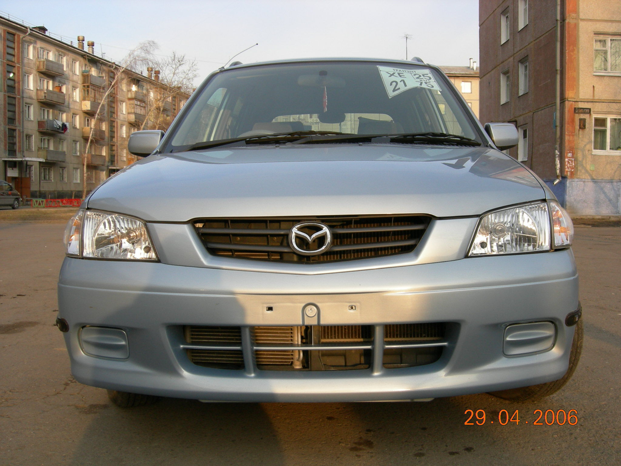 2000 Mazda Demio