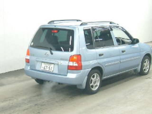 2000 Mazda Demio