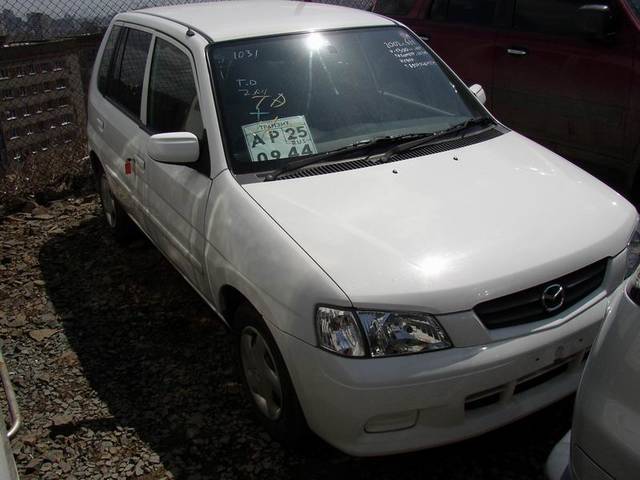 2000 Mazda Demio