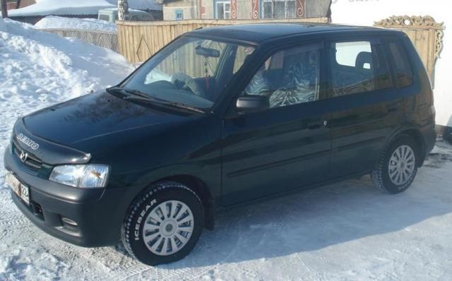 2000 Mazda Demio