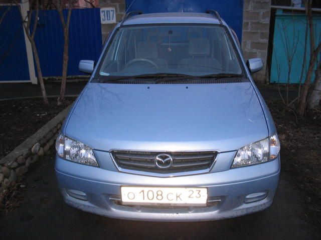 2000 Mazda Demio