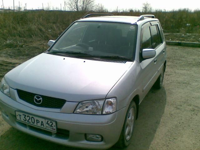 2000 Mazda Demio