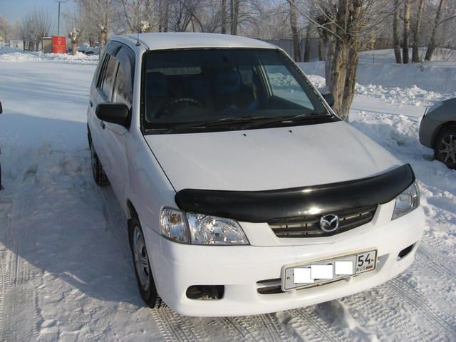 2000 Mazda Demio