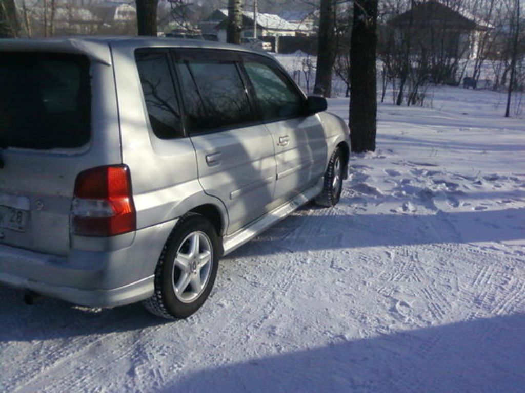2000 Mazda Demio