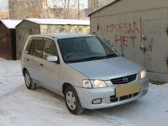 2000 Mazda Demio