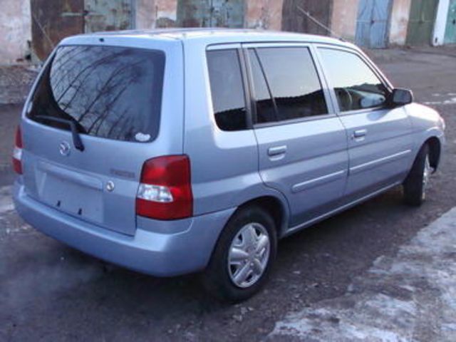 2000 Mazda Demio