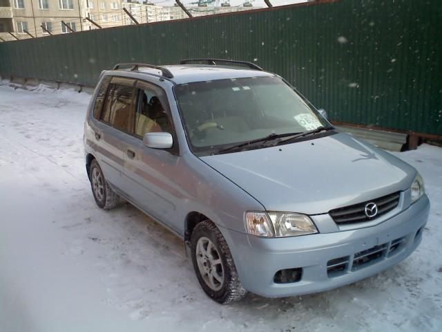 2000 Mazda Demio