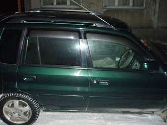 2000 Mazda Demio