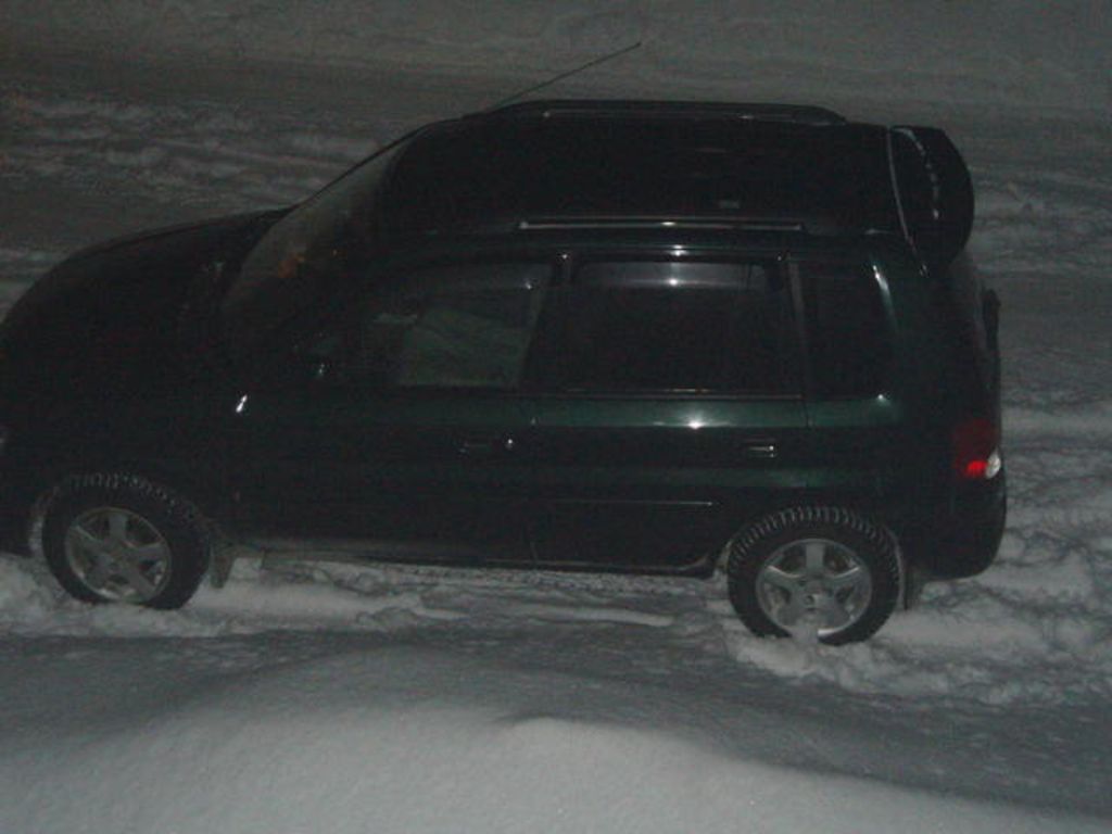 2000 Mazda Demio