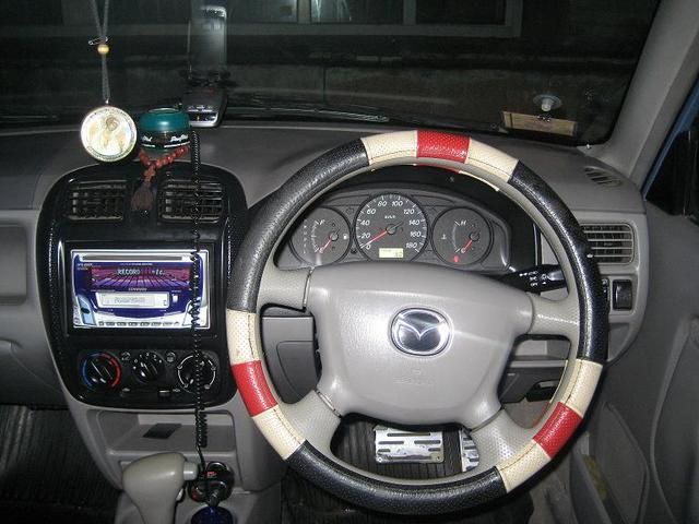 2000 Mazda Demio