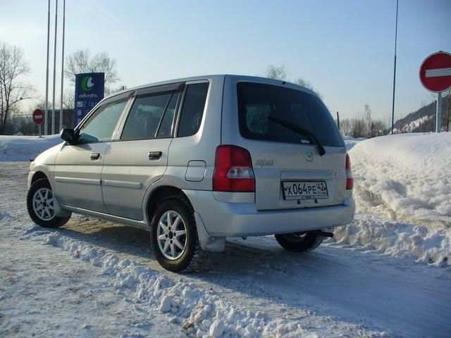 2000 Mazda Demio