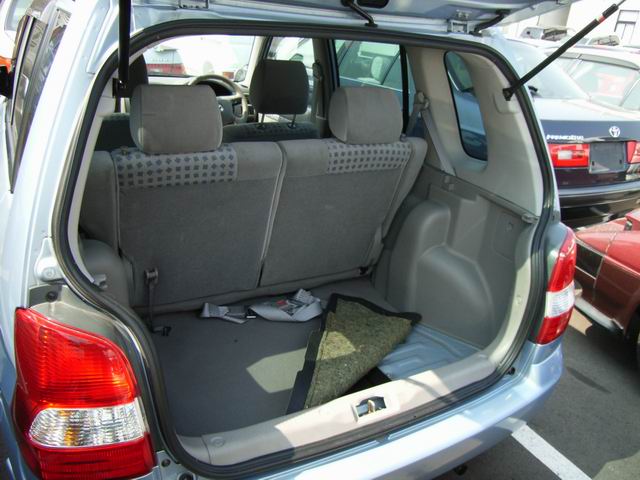 2000 Mazda Demio Photos
