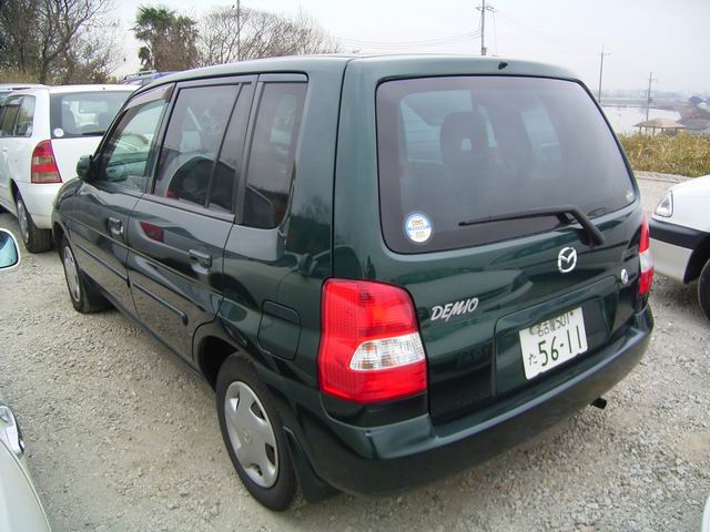 2000 Mazda Demio Pictures