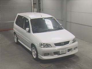 2000 Mazda Demio Photos