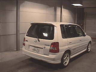 2000 Mazda Demio Pictures