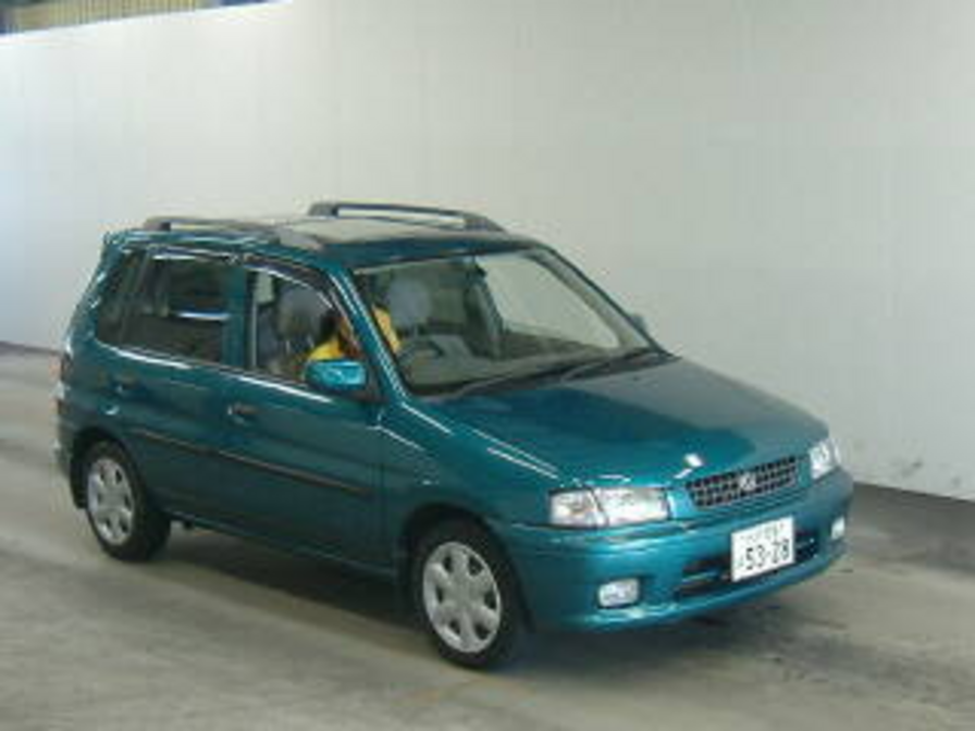 2000 Mazda Demio Photos