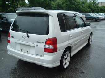 2000 Mazda Demio Pictures
